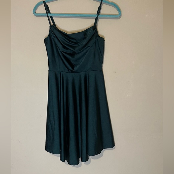 city vibe Dresses & Skirts - Emerald green Dress graduation formal homecoming